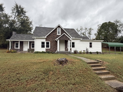 1320 Old Highway 31, E