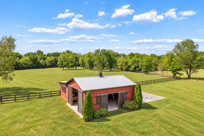8221 Twin Springs Ct