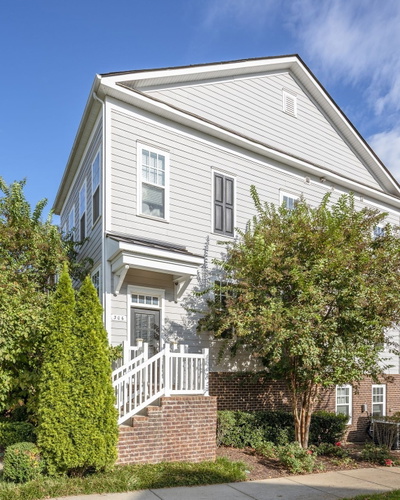 306 Kara Ln