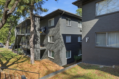 550 Harding Place