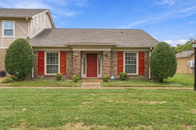 614 Plantation Ct