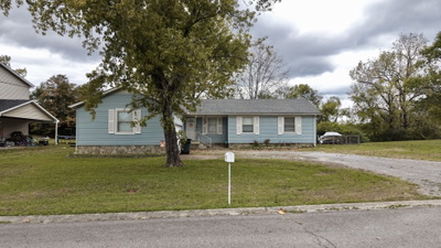 816 Oak Leaf Dr