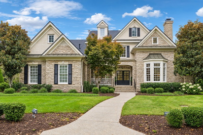 528 Brennan Ln