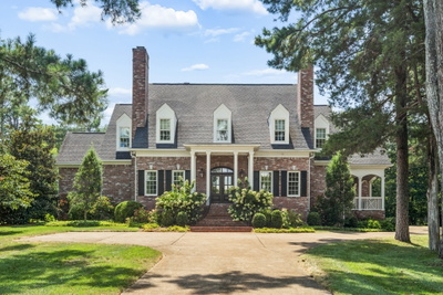 205 W Meade Dr