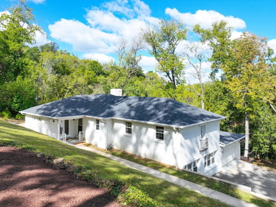 1504 Dresden Cir