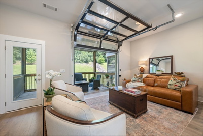 171 Stonecrest Dr