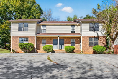 1551 E Knollwood Circle