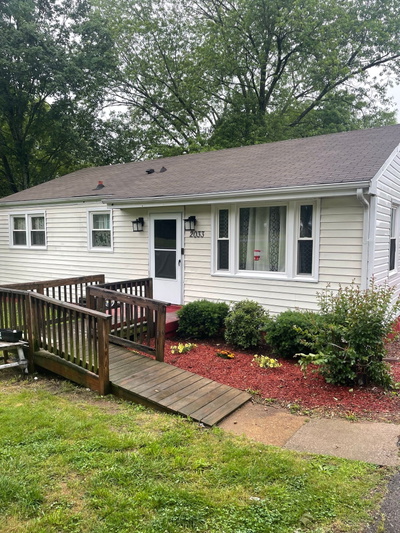 1579 Cherry Tree Dr