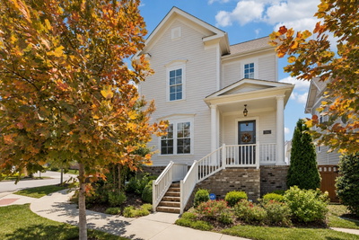 201 Moray Ct