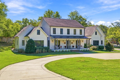 6611 Fleetwood Dr