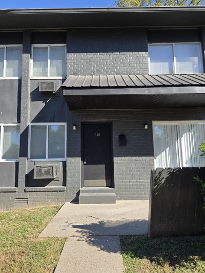 550 Harding Pl