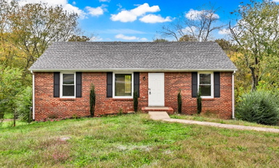 712 Green Valley Ct