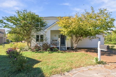 441 Belle Pointe Dr