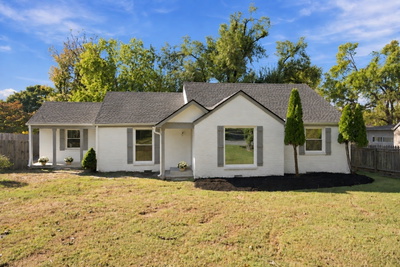 1120 Kenwood Dr