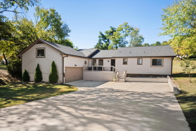 1313 Yorkshire Dr